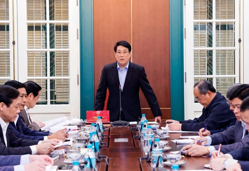 Chủ tịch nước Lương Cường làm việc với Ban Nội chính Trung ương - Cơ quan Thường trực của Ban Chỉ đạo Cải cách Tư pháp Trung ương. Ảnh: TTXVN chu-tich-nuoc-luong-cuong-khang-dinh-vi-the-viet-nam-trong-dong-chay-thoi-dai-6.jpg