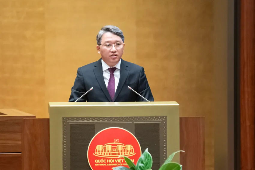 Bộ trưởng Bộ Tư pháp Nguyễn Hải Ninh. Ảnh: PHẠM THẮNG Quốc hội thống nhất bỏ hình phạt tử hình với 8 tội danh
