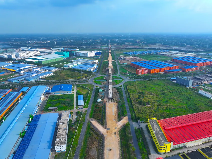 Khu công nghiệp Thành Thành Công - Trảng Bàng, Tây Ninh, nằm trên tuyến đường kết nối cầu Tây Long, tạo mối liên kết logistics giữa Tây Ninh và Long An. Ảnh: NGUYỄN TIẾN TP Tân An (34).jpg