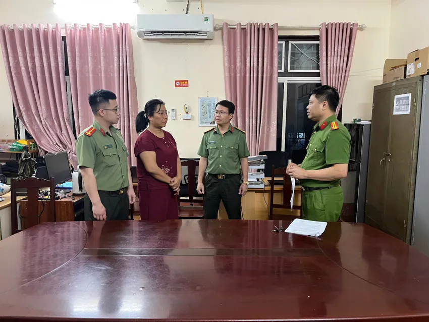 Ảnh Công an Phú Thọ triệt phá đường dây đa cấp bán thực phẩm chứa chất cấm4.jpg