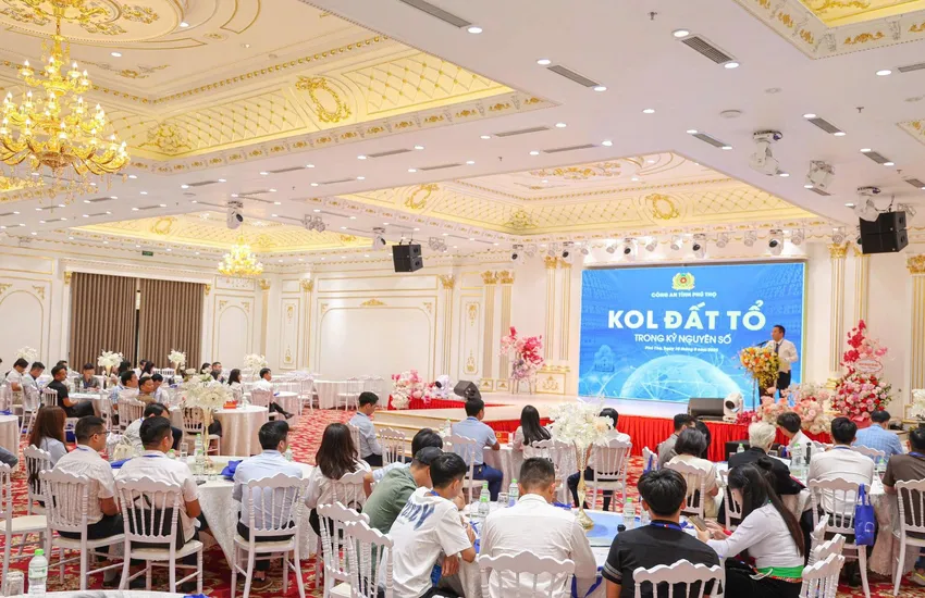 Công an tỉnh Phú Thọ kết nối hơn 100 KOL, quản trị viên mạng xã hội. Ảnh: CTV Công an tỉnh Phú Thọ kết nối hơn 100 KOL, quản trị viên mạng xã hội.jpg
