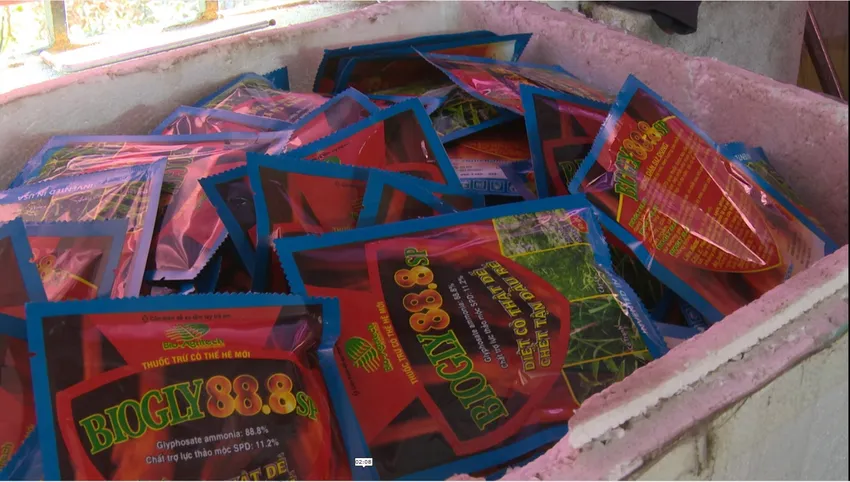 Thuốc bảo vệ thực vật BIOGLY88.8SP bị làm giả. Ảnh: CAQN