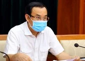 TP.HCM kiến nghị Thủ tướng cho doanh nghiệp chủ động tìm nguồn vaccine COVID-19 ảnh 2 Bí thư TP.HCM trao đổi với Bộ trưởng Y tế về vaccine COVID-19