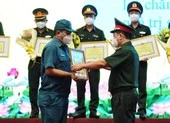 'Chúng tôi khắc ghi hình ảnh những chiến sĩ chăm sóc thi hài trong đại dịch' ảnh 5 Bộ Tư lệnh TP.HCM tôn vinh những tập thể, cá nhân tiêu biểu chống dịch