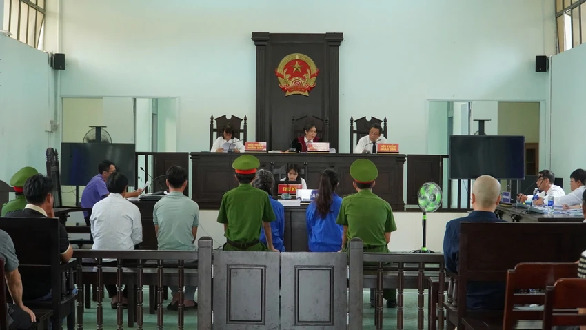 Toàn cảnh phiên tòa giữ người trái pháp luật liên quan đến tà đạo "Thiên Triều Nam Quốc" Thiên Triều Nam Quốc