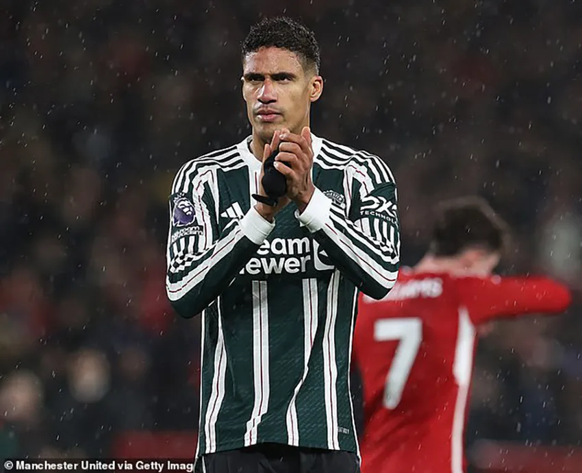 Raphael Varane có khả năng cao sẽ rời MU sau khi kết thúc mùa giải. ẢNH: GETTY MU, VARANE