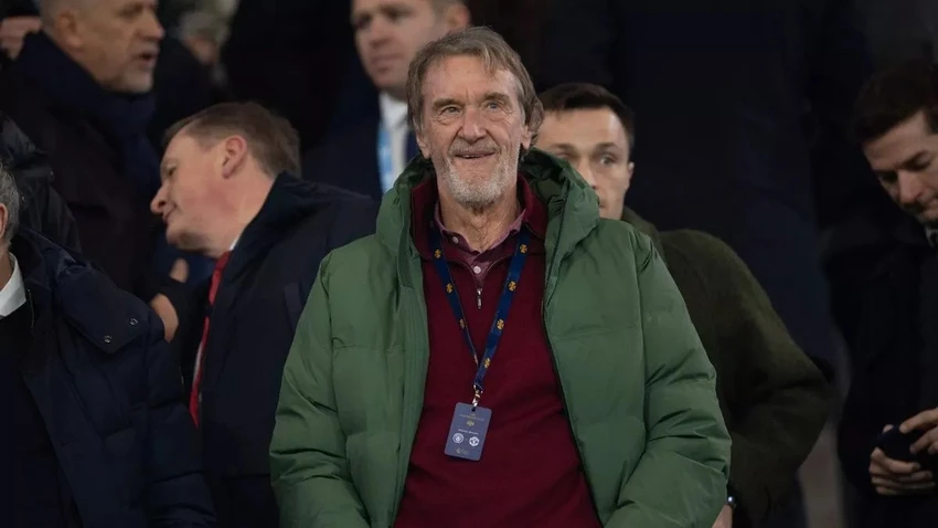 Sir Jim Ratcliffe - Ông chủ của MU đưa ra quyết định chuyển nhượng quan trọng vì tình hình tài chính bết bát. ẢNH: GETTY Ông chủ của MU đưa ra quyết định chuyển nhượng quan trọng,MU