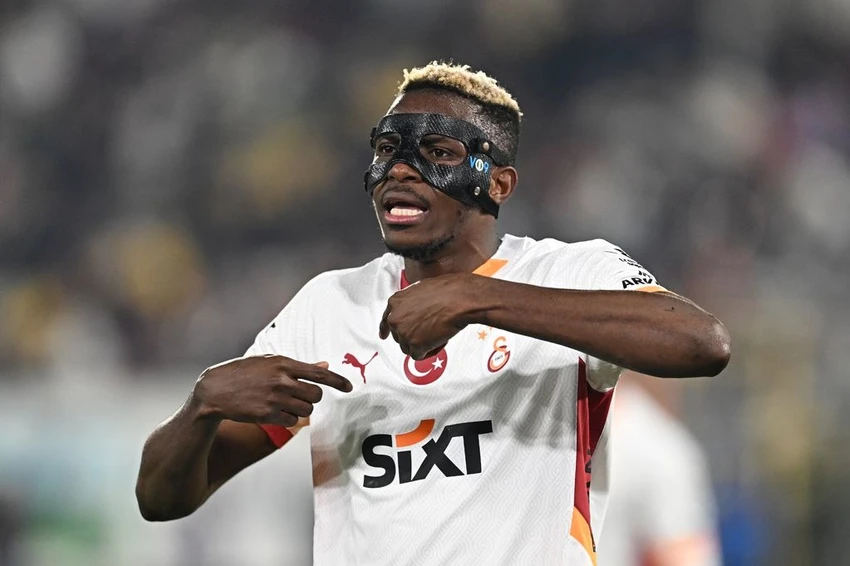 Victor Osimhen là giải pháp khả thi nhất trên hàng công Man Utd. ẢNH: GETTY osimhen-mu.jpg