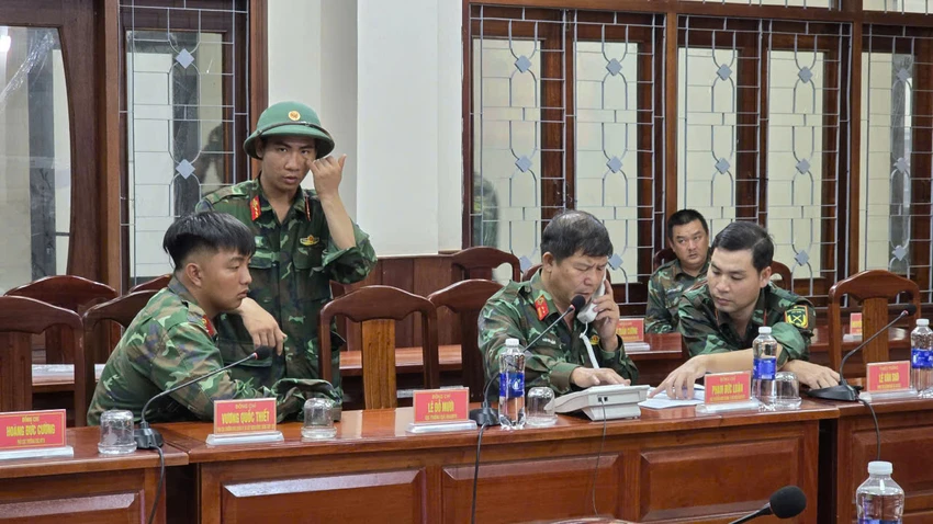 Sáng 6-11, Phó Thủ tướng Trần Hồng Hà cũng yêu cầu Bộ Quốc phòng, Bộ Khoa học và Công nghệ, Viettel, VNPT phải đảm bảo thông tin, không để mất liên lạc, dẫn tới hỗn loạn.