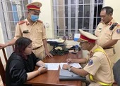 Bà ngoại dựng chuyện cháu 2 tuổi bị bắt cóc ảnh 2 CSGT phối hợp Hình sự chặn ô tô giữ kẻ bắt cóc trẻ em