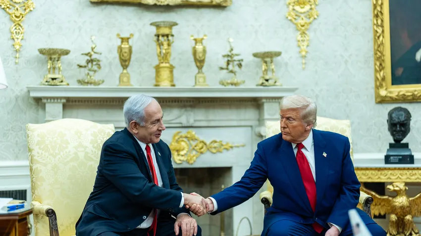 Tổng thống Mỹ Donald Trump (phải) tiếp Thủ tướng Israel Benjamin Netanyahu tại Nhà Trắng, thủ đô Washington, D.C (Mỹ) ngày 7-4. Ảnh: THE NEW YORK TIMES Quan hệ Mỹ - Israel: Rạn nứt sâu sắc hay căng thẳng nhất thời?