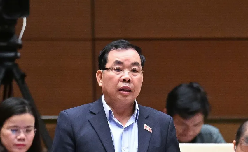 ĐB Nguyễn Quang Huân nói nếu tiếp tục duy trì Luật Quy hoạch sẽ kìm hãm sự phát triển. Ảnh: QH Sáp nhập TP.HCM, Bà Rịa - Vũng Tàu và Bình Dương sẽ cộng dồn 3 quy hoạch tỉnh?