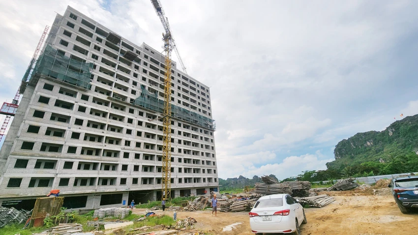 Nhà ở xã hội đang được người mua săn đón giữa lúc thị trường nhà đất Thanh Hóa đang trầm lắng. Ảnh: ĐẶNG TRUNG thị trường nhà đất Thanh Hóa