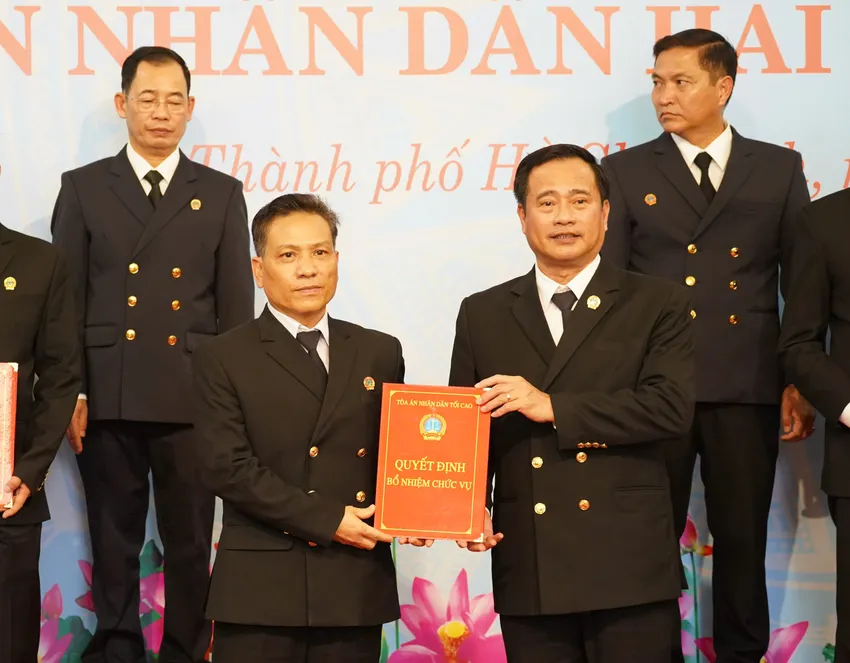Ông Nguyễn Minh Nghĩa - Chánh án TAND khu vực 12 - TP.HCM. Ảnh: THUẬN VĂN tand-khu-vuc-tp-hcm-3.jpg