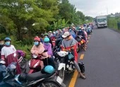 Người dân Bạc Liêu tiêm dưới 2 liều vaccine không được ra khỏi nhà ảnh 2 Bạc Liêu tiếp nhận dân tự về, trường hợp khác phải có phép