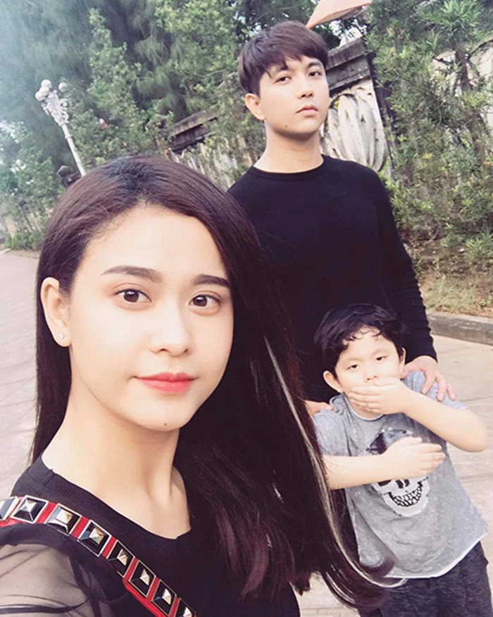 giua tam bao scandal, truong quynh anh van tu tin khoe ve ngoai rang ro, xinh dep - 12