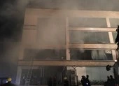 Đang cháy lớn ở xưởng bánh tại TP.HCM