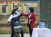 Hà Nội: 33 giáo viên vắng trong ngày đầu học sinh đi học trở lại 