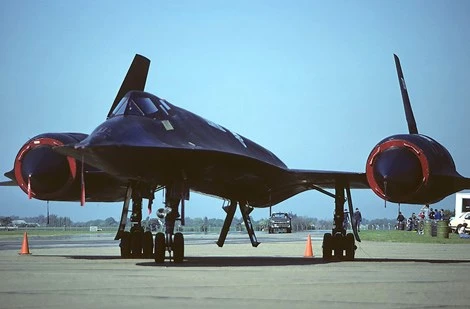 Máy bay trinh sát tầng cao chiến lược SR-71.