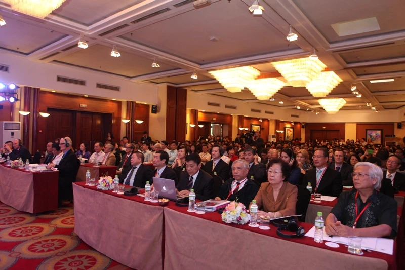 Chuyển đổi mô hình giáo dục - Xu hướng của thế kỷ 21 ảnh 1