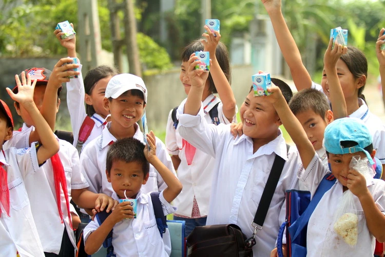 Uống sữa, lợi ích sức khoẻ và vài phản ứng của cơ thể ảnh 1