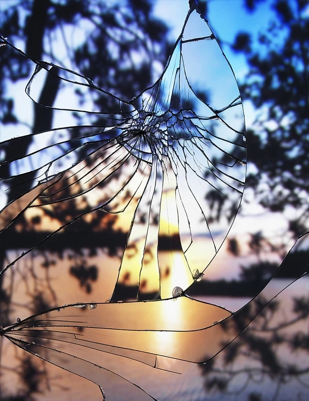 BrokenMirrorSunset_012