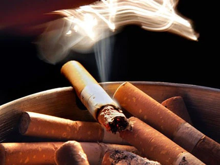 Nhu cầu tiêu thụ thuốc lá khổng lồ ở trong nước là động lực để giới buôn lậu kiếm siêu lợi nhuận.