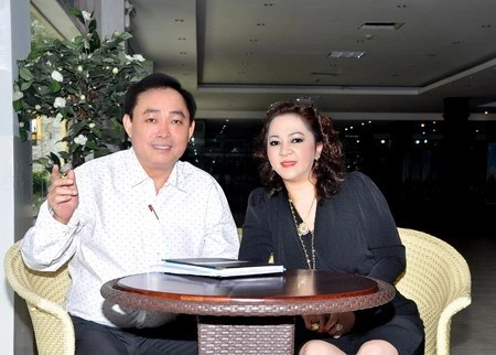 Ông chủ khu du lịch Đại Nam Huỳnh Uy Dũng có biệt danh Dũng "Lò vôi" hay Dũng "Thành Lễ" bởi chính những nghề khởi nghiệp. Khi còn là cán bộ công tác hậu cần tại Công an thị xã Thủ Dầu Một, Bình Dương, ông Dũng làm thêm nghề sản xuất vôi quét tường, rồi về phụ trách xí nghiệp sơn mài Thành Lễ, và những công việc này gắn luôn thành biệt danh. Ông chủ khu du lịch Đại Nam Huỳnh Uy Dũng có biệt danh Dũng