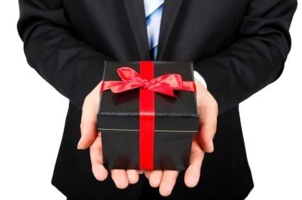 Điểm danh những cô nàng 'vạn người ghét' nơi công sở 6