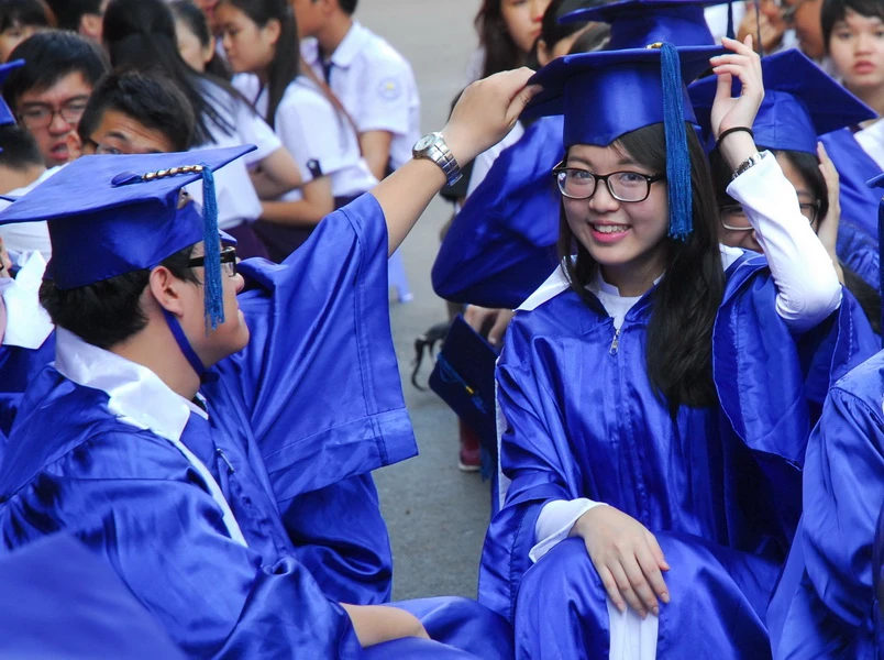 TP.HCM hân hoan khai giảng năm học mới ảnh 1 TP.HCM hân hoan khai giảng năm học mới ảnh 1