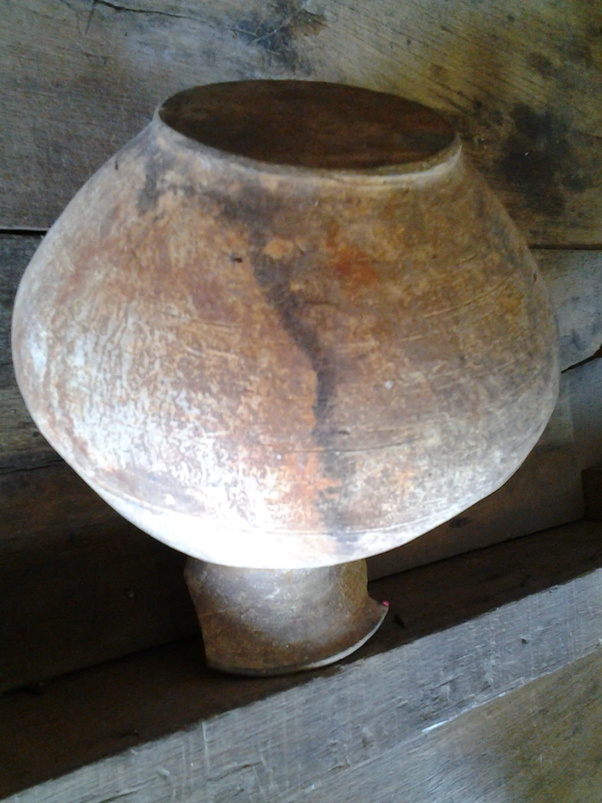 Vớt được nhiều đồ cổ dưới đáy sông Đồng Nai ảnh 4 Vớt được nhiều đồ cổ dưới đáy sông Đồng Nai ảnh 4