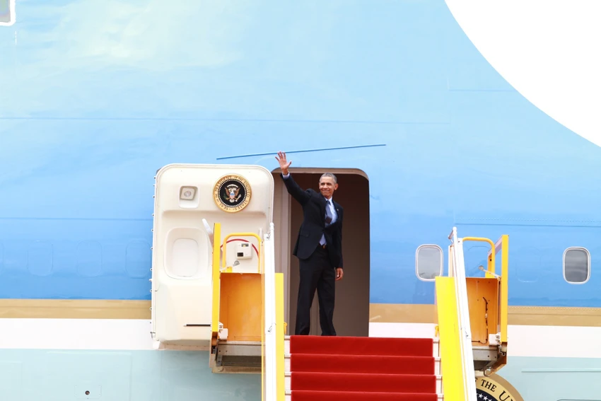 Chuyên cơ của Tổng thống Obama đã rời Việt Nam ảnh 14 Chuyên cơ của Tổng thống Obama đã rời Việt Nam ảnh 14