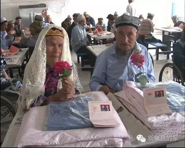Cụ ông 71 tuổi cưới cụ bà 114 tuổi sau 1 năm theo đuổi ảnh 2