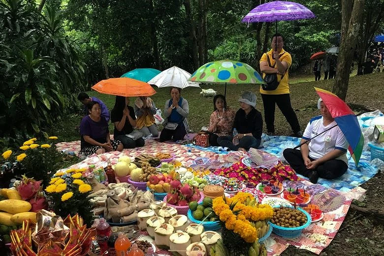 Vụ đội bóng nhí Thái Lan: 'Các con có bao nhiêu người?' - '13' ảnh 11 Vụ đội bóng nhí Thái Lan: 'Các con có bao nhiêu người?' - '13' ảnh 11
