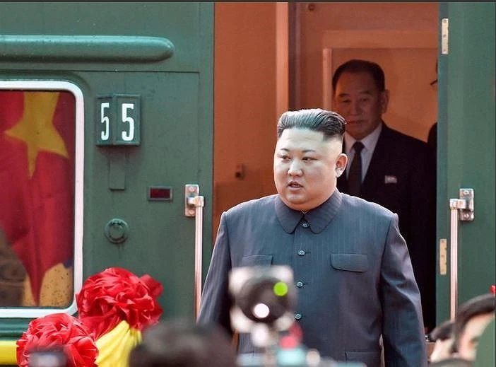 Những hình ảnh đầu tiên của ông Kim Jong-un tại Việt Nam ảnh 3 Những hình ảnh đầu tiên của ông Kim Jong-un tại Việt Nam ảnh 3