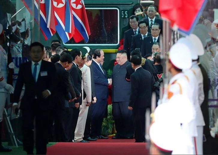 Những hình ảnh đầu tiên của ông Kim Jong-un tại Việt Nam ảnh 5 Những hình ảnh đầu tiên của ông Kim Jong-un tại Việt Nam ảnh 5