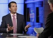 Con trai Tổng thống Trump giữa tâm bão