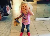 Cháu gái ông Trump mang mặt nạ ông nội dịp Halloween