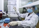 Giám đốc điều hành TQ thử nghiệm trước vaccine COVID-19