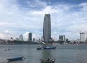 Cấm dùng tàu đánh cá chở khách xem pháo hoa trên sông Hàn