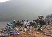 Lo rác chất thành núi, Đà Nẵng tìm cách 'giải cứu' Khánh Sơn 