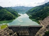 Thủy điện ‘khát nước’ kỷ lục