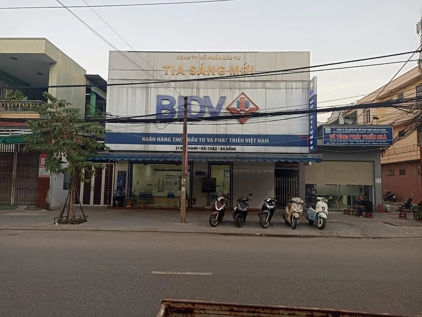 Thửa đất tại 31 Núi Thành. Ảnh: TẤN VIỆT Thửa đất tại 31 Núi Thành. Ảnh: TẤN VIỆT