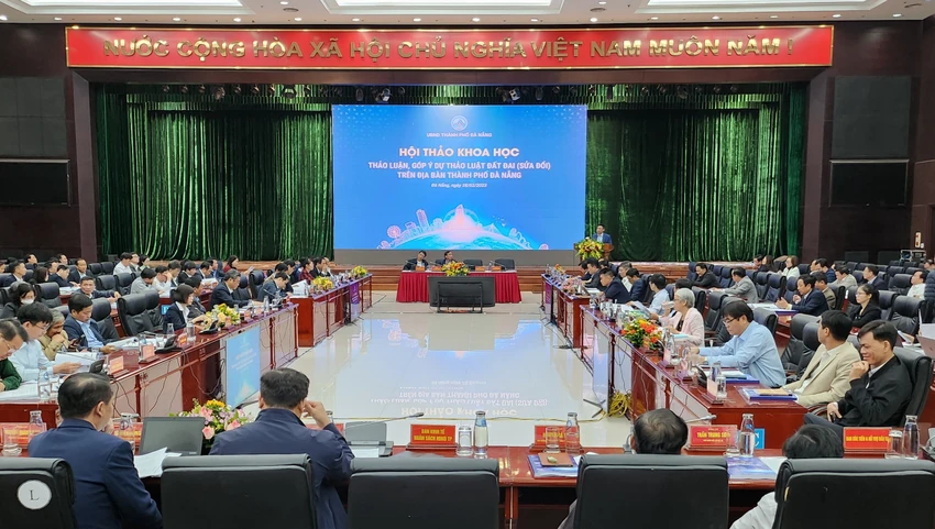 Hơn 250 đại biểu tham dự hội thảo. Ảnh: TẤN VIỆT Hơn 250 đại biểu tham dự hội thảo. Ảnh: TẤN VIỆT