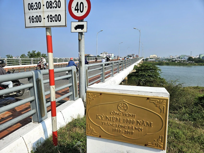mở rộng cầu Hòa Xuân