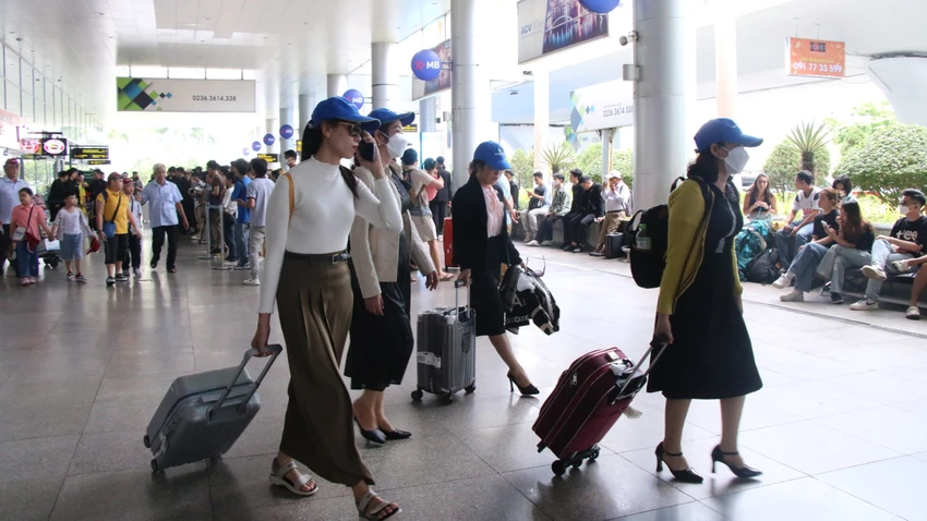 san-bay-da-nang-nghi-le-5.jpg