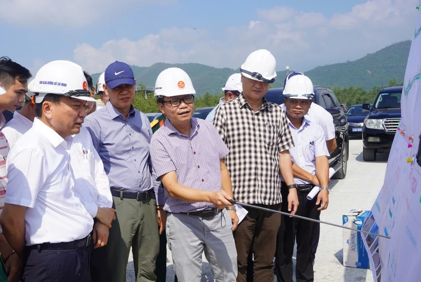cao tốc hòa liên túy loan