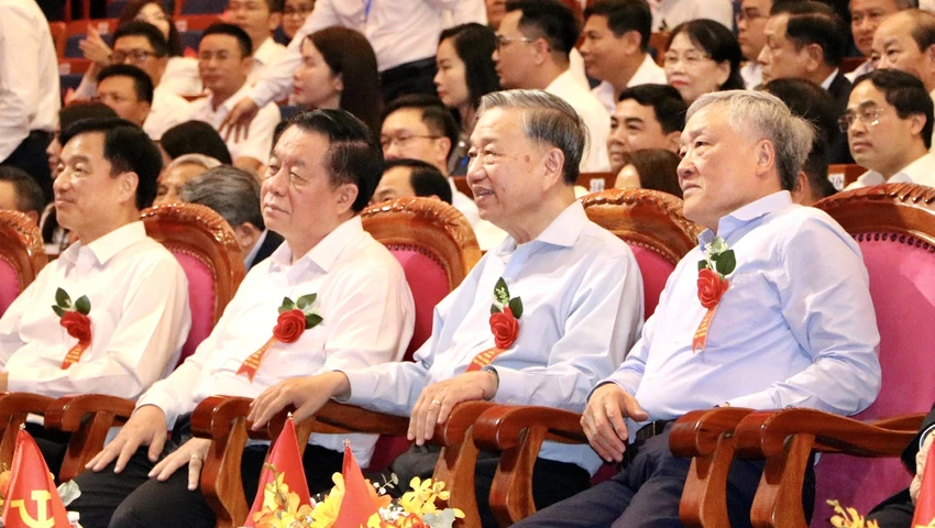 tong-bi-thu-to-lam-3.JPG