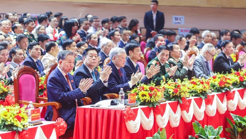 tong-bi-thu-to-lam-2.jpg