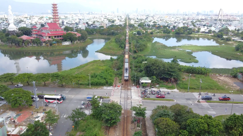 ga-duong-sat.jpg